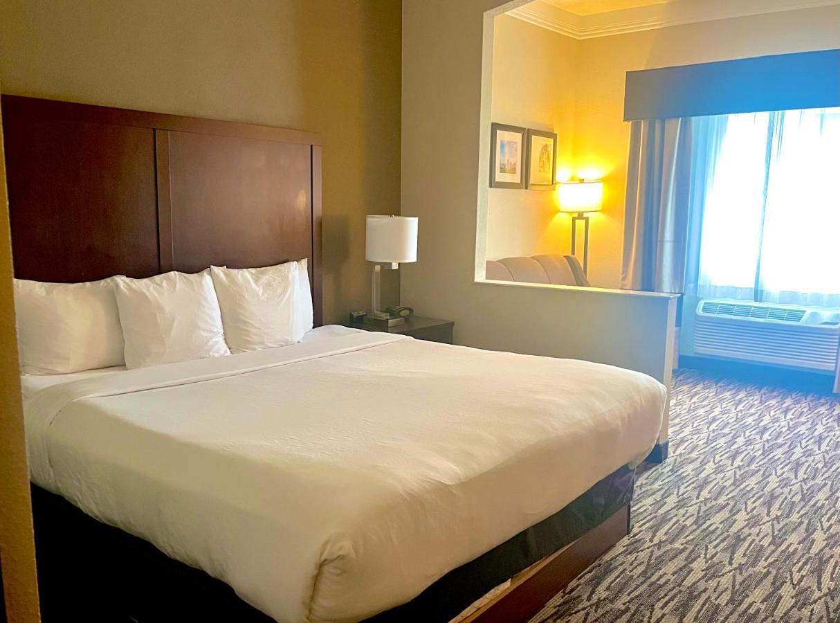 Comfort Suites Salem Dış mekan fotoğraf